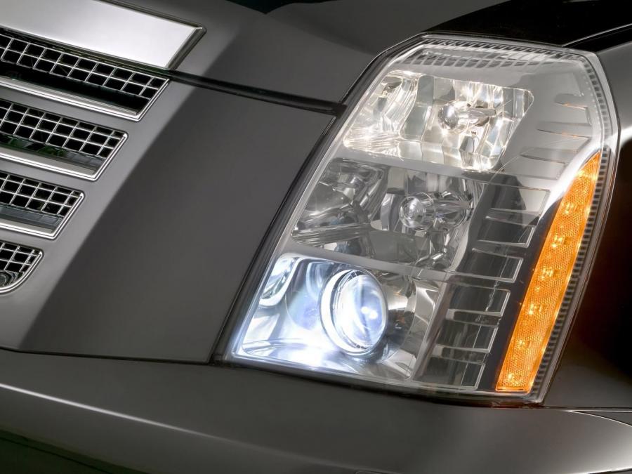  Cadillac Escalade 2007 года  (фото 98 из 106)